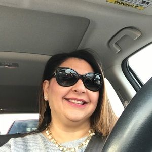 Meet your Posher, Rita